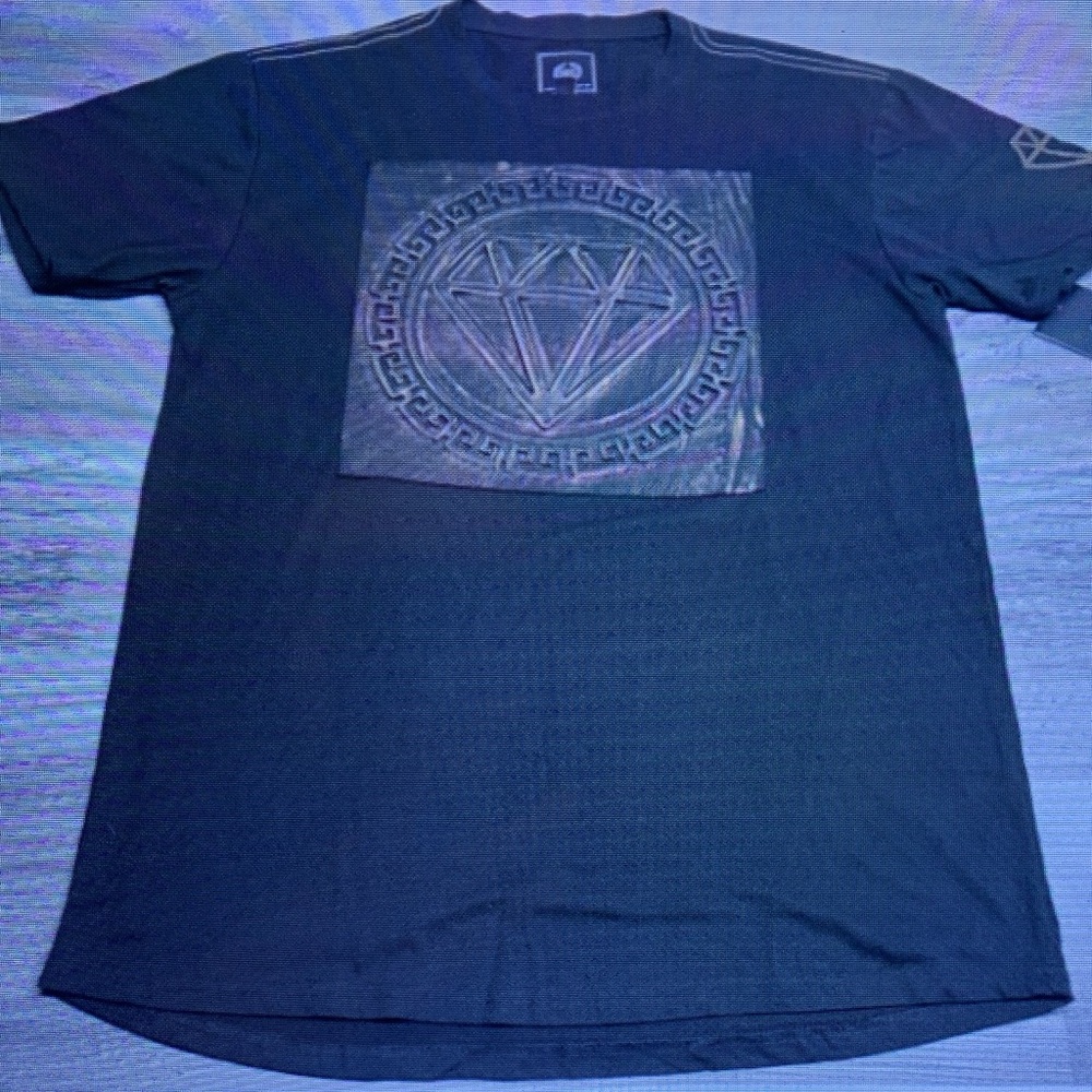 Black Graphic Diamond Emblem Tee -